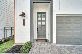 9551 Neuens Rd in Houston, TX - Building Photo - Building Photo