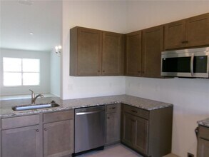 18 Whetstone Ln in Palm Coast, FL - Building Photo - Building Photo