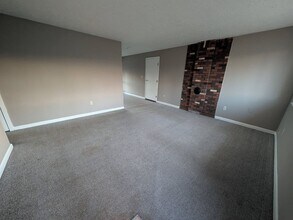 400 Lufkin Dr in New Lebanon, OH - Building Photo - Building Photo