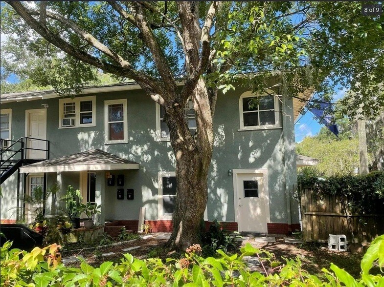 107 W 6th St in Sanford, FL - Building Photo