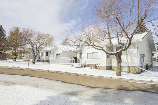 Heritage Village MacEwan in Calgary, AB - Building Photo - Building Photo