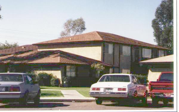 3315 W Loma Ln in Phoenix, AZ - Foto de edificio - Building Photo