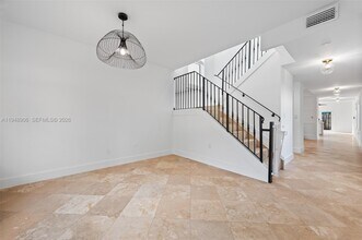 2922 Virginia St in Miami, FL - Foto de edificio - Building Photo