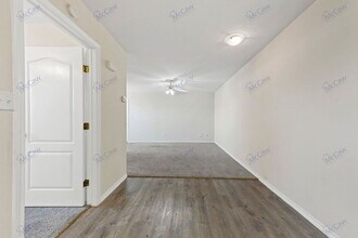 10275 Aurora Dr in Fort Worth, TX - Building Photo - Building Photo