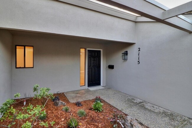 2115 Espana Ct in Davis, CA - Building Photo - Building Photo