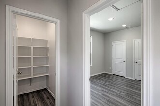 11632 Vistawood St in Willis, TX - Building Photo - Building Photo