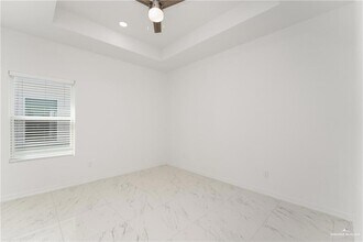 5712 Notre Dame Ave, Unit 2 in McAllen, TX - Building Photo - Building Photo