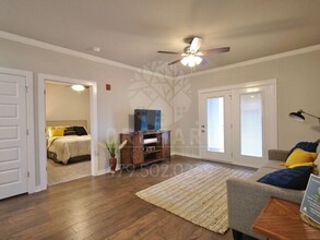 2001 E Brookview Cir in Siloam Springs, AR - Building Photo - Building Photo