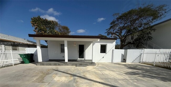 12223 SW 219th St in Miami, FL - Building Photo - Building Photo