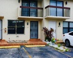 2079 W 54th Terrace in Hialeah, FL - Building Photo