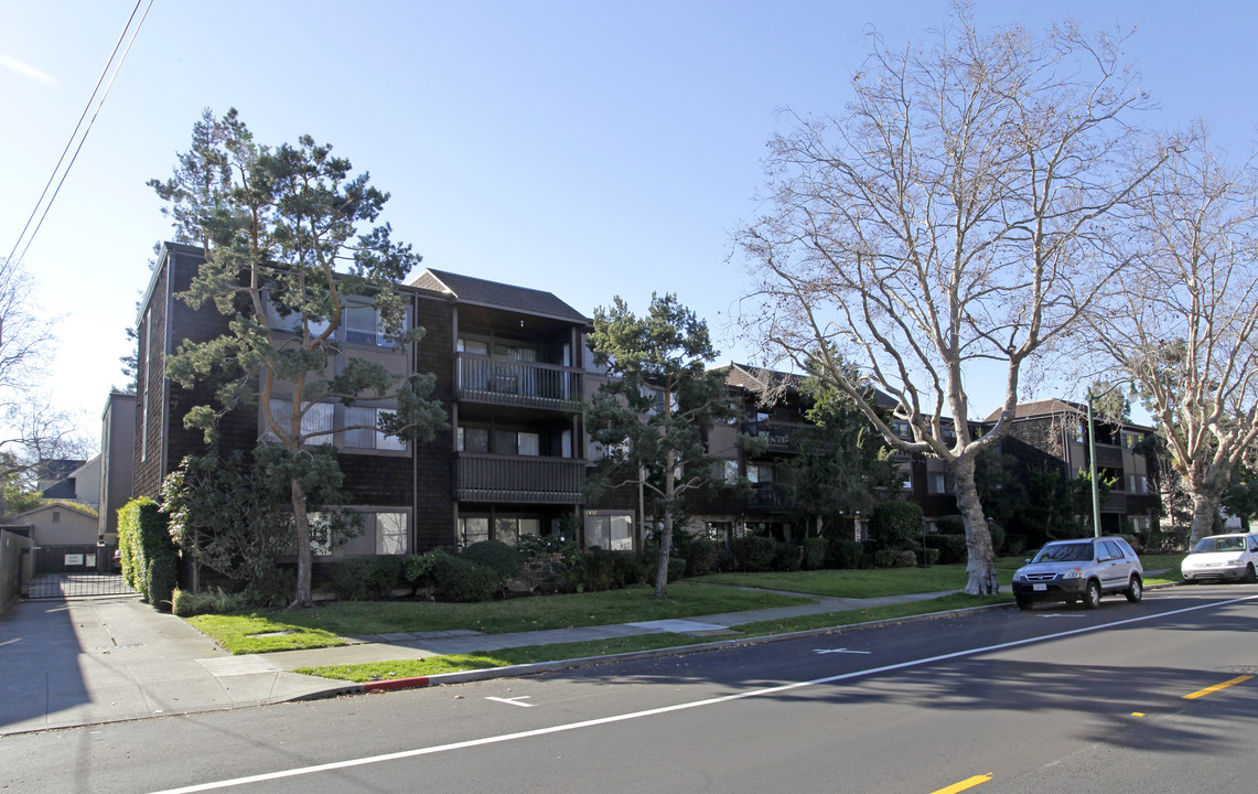 1810 Central Ave in Alameda, CA - Foto de edificio