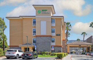 Furnished Studio-Orange County - Anaheim C in Anaheim, CA - Building Photo