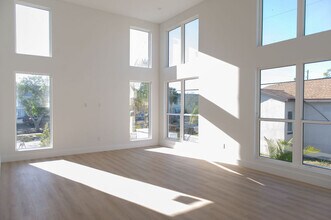 3820 Pompano Dr SE in St. Petersburg, FL - Building Photo - Building Photo