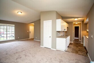1110 Croyden Cir in Bessemer, AL - Building Photo - Building Photo