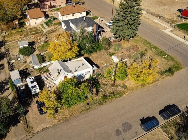 property at 1213 San Luis St