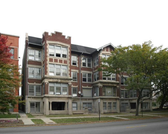 924-928 E Hyde Park Blvd in Chicago, IL - Building Photo - Building Photo