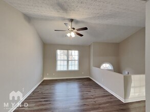 1016 Bridle Creek Dr in Flowery Branch, GA - Building Photo - Building Photo