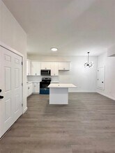 328 Clearwater St in Houston, TX - Building Photo - Building Photo