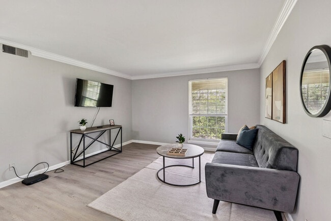 400 Adamwood Dr