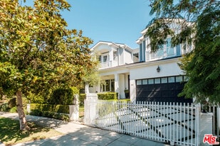 1636 Warnall Ave in Los Angeles, CA - Building Photo