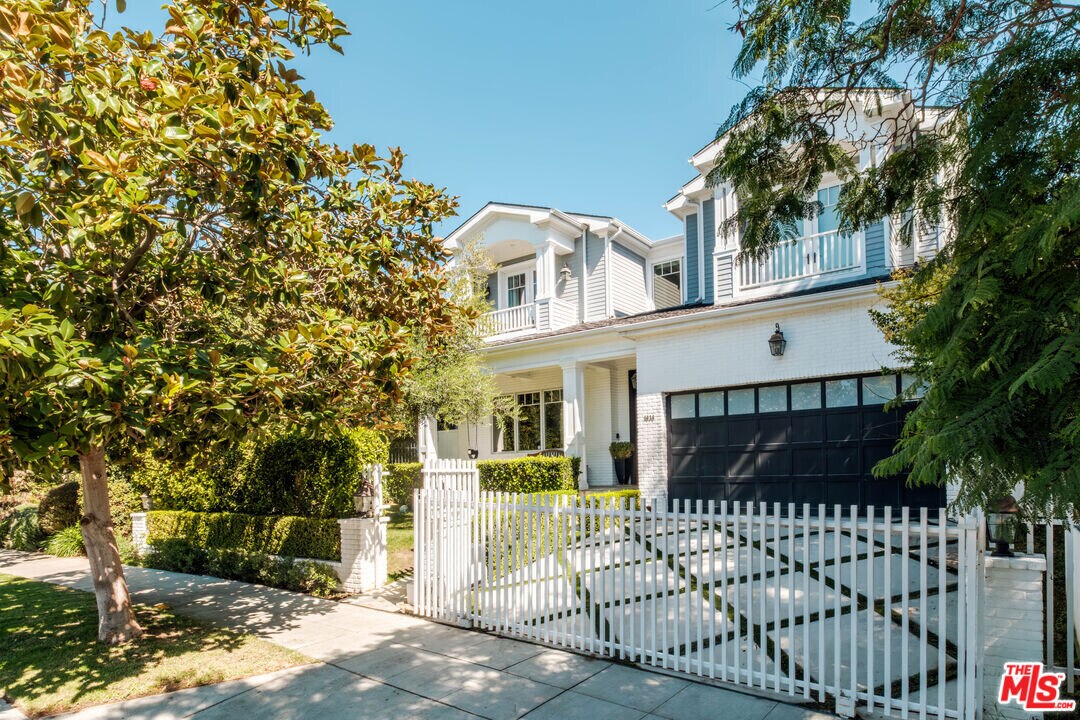 1636 Warnall Ave in Los Angeles, CA - Building Photo