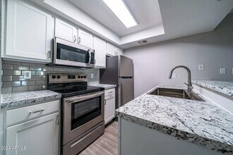 949 S Longmore, Unit 2 in Mesa, AZ - Building Photo - Building Photo