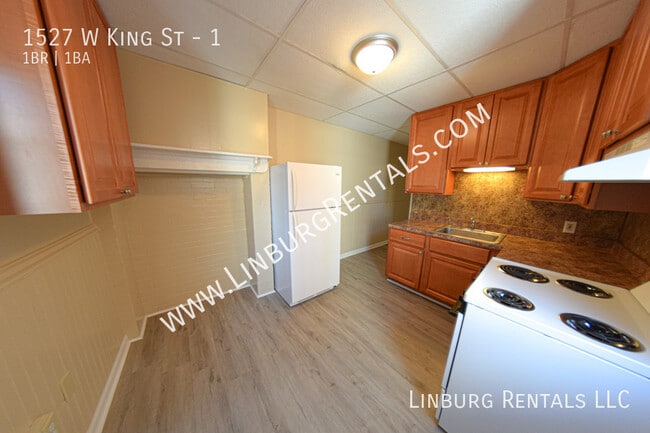1527 W King St in West York, PA - Foto de edificio - Building Photo