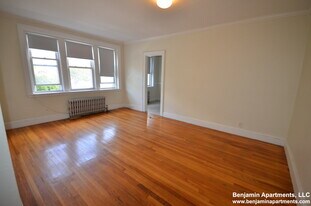 2045 Commonwealth Ave, Unit 48 in Boston, MA - Building Photo