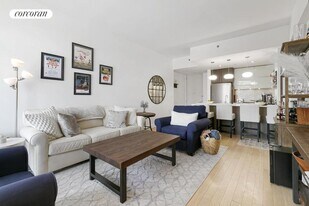 21-45-45 44th Dr in Queens, NY - Building Photo