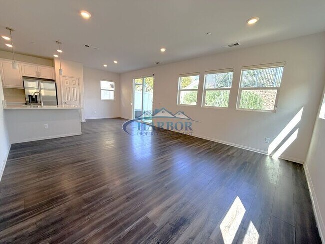 11812 Vienna Ln in Los Angeles, CA - Building Photo - Building Photo