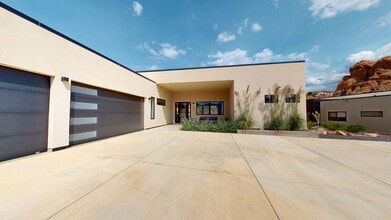 2183 Salida Del Sol in Moab, UT - Building Photo - Building Photo