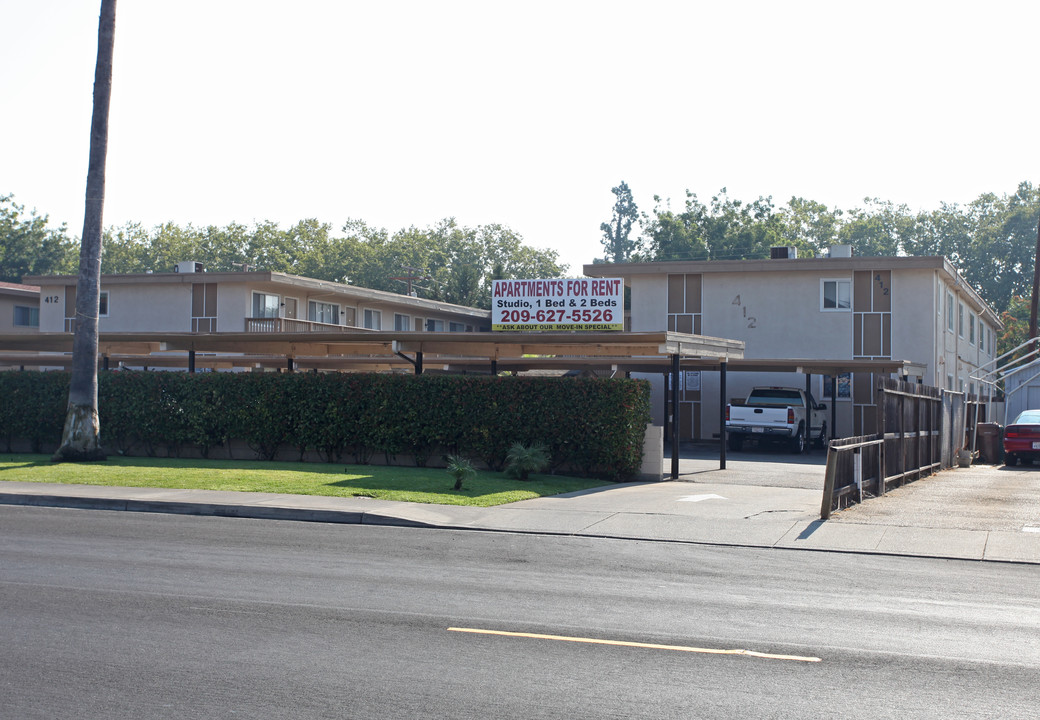 412 N Church St in Lodi, CA - Building Photo