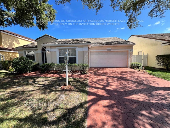 10113 Oak Bark Ln