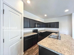 400 Seneca Loop in Kyle, TX - Building Photo - Building Photo