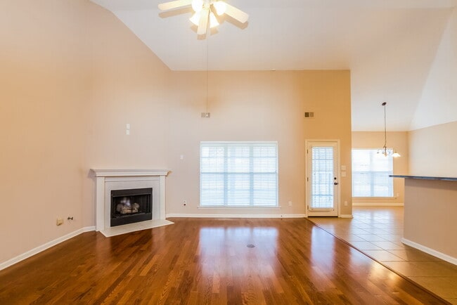 11660 Dempsey Dr in Arlington, TN - Foto de edificio - Building Photo