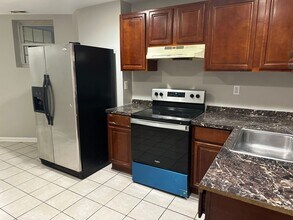 541 E 38th St in Baltimore, MD - Building Photo - Building Photo