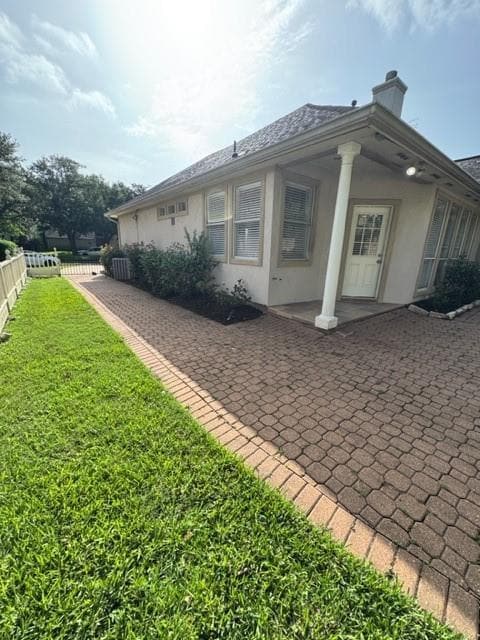 property at 406 Lakeside Blvd