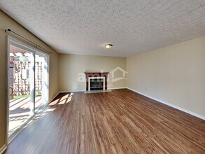 1466 Cinnamon Dr in Marysville, OH - Foto de edificio - Building Photo