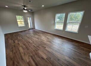 8427 Harvard Dr, Unit 8427 Harvard in Lumberton, TX - Foto de edificio - Building Photo