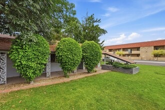 1 bed 1 bath with storage unit in Phoenix, AZ - Building Photo - Building Photo