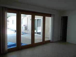 2176 Farwell St, Unit Studio in Simi Valley, CA - Foto de edificio - Building Photo