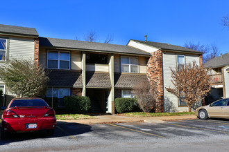 Quorum Condominiums in Norman, OK - Building Photo - Building Photo