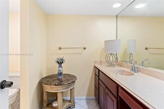 4500 Gefion Ct, Unit 304 in Greenacres, FL - Building Photo - Building Photo