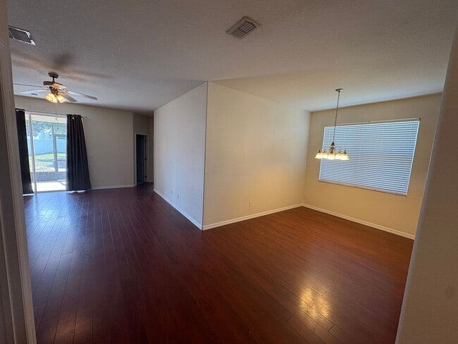 5746 Quinton Way in Mount Dora, FL - Building Photo - Building Photo