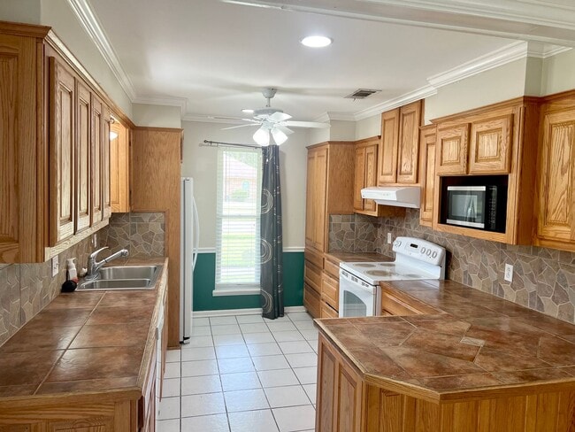 807 Balm St in Baker, LA - Building Photo - Building Photo