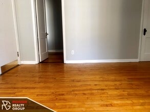 1422 N Maplewood Ave, Unit 2 in Chicago, IL - Building Photo - Building Photo