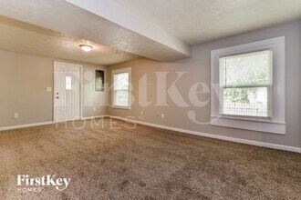 2229 W 58th St in Indianapolis, IN - Building Photo - Building Photo