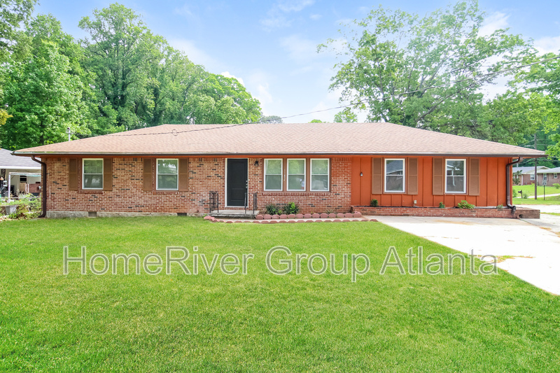 1145 Rays Rd in Stone Mountain, GA - Building Photo