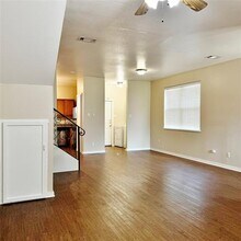 1328 Fletcher St in Dallas, TX - Building Photo - Building Photo