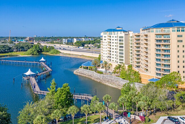 Emerson Plaza photo'